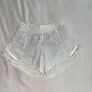 Lululemon - hotty hot long tall 4” inch running shorts in white